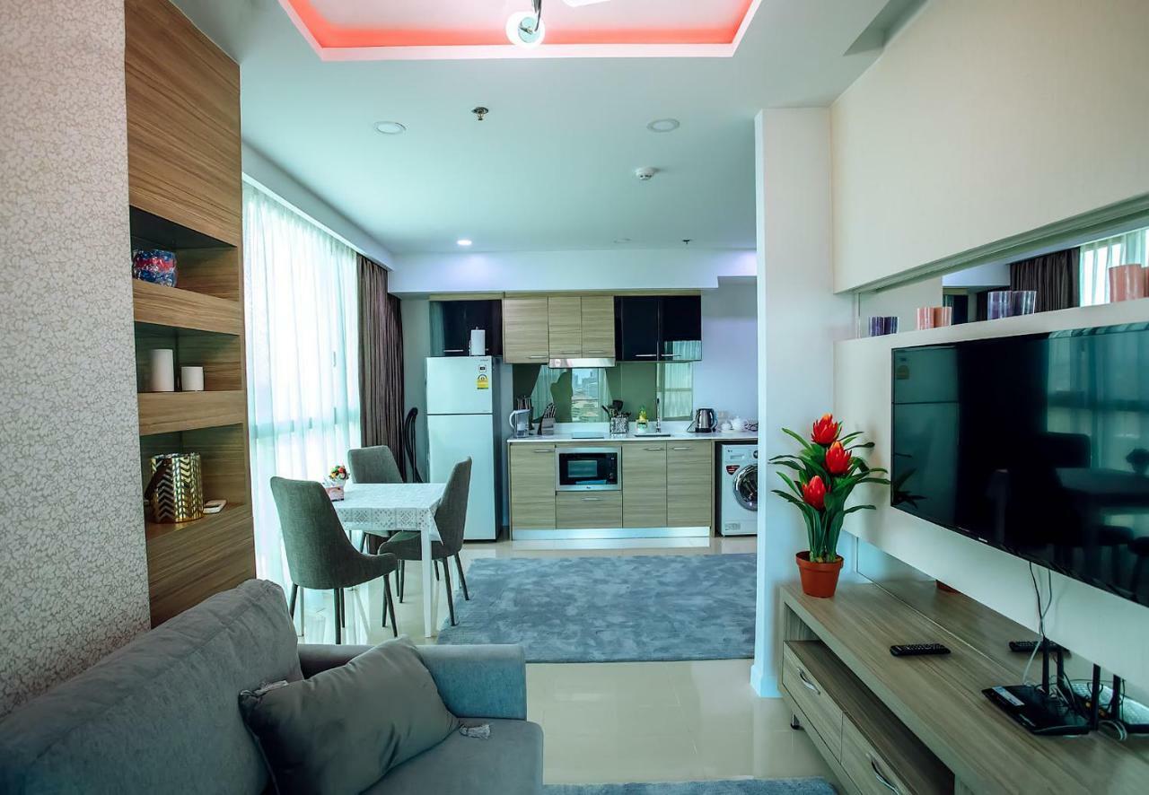 Dusit Grand Condo View Jomtien Beach Buitenkant foto