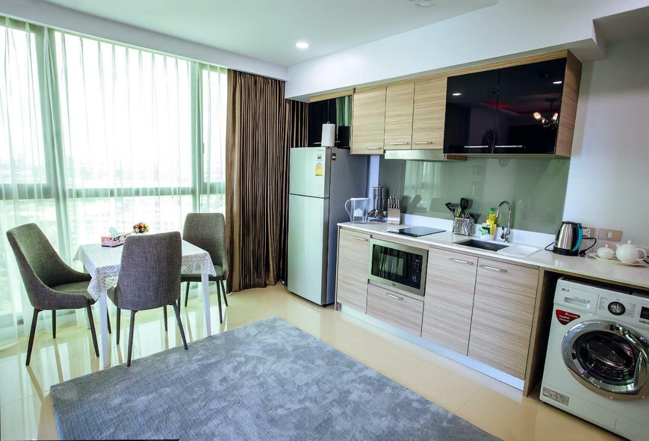 Dusit Grand Condo View Jomtien Beach Buitenkant foto